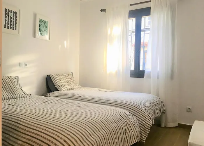 Casa Con Jardin En * Dénia