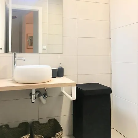 Casa Con Jardin En Hébergement de vacances *